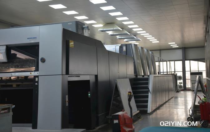 上海海報印刷：傳遞視覺魅力與文化精髓的藝術(shù)之窗